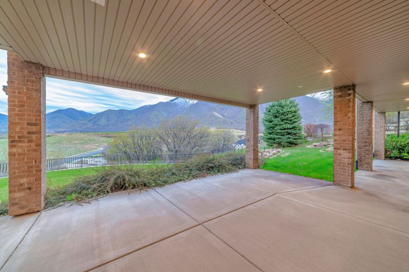 Decorative Finish Options For Concrete Patios And Decks